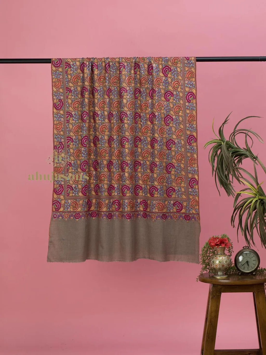 Elegant Handloom Pashmina Shawl in Beige