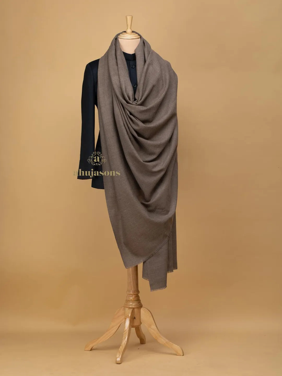 Elegant Shawl Wool Blend with Kaani Pattern in Beige