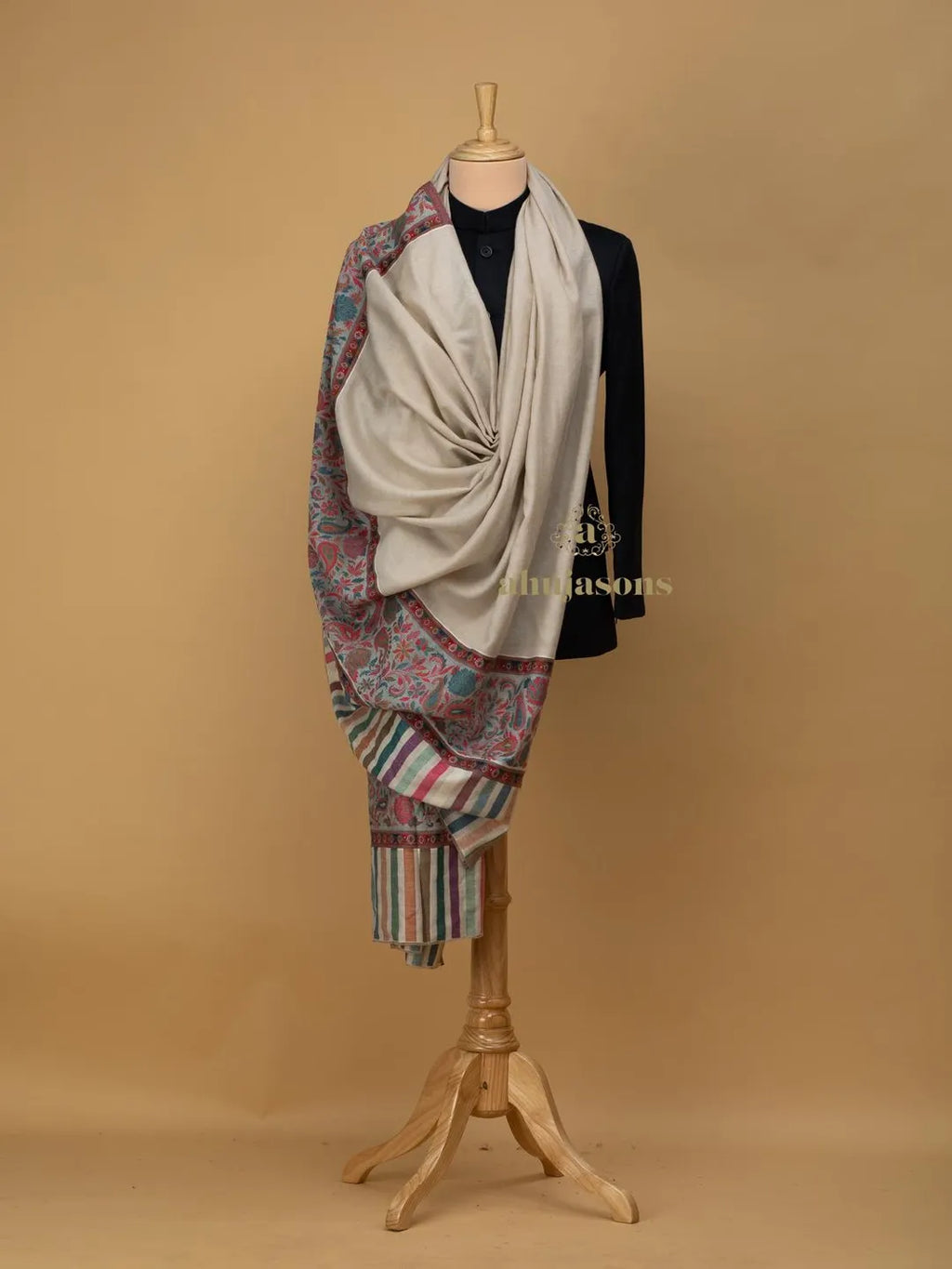 Elegant Shawl Wool Blend with Kaani Pattern in Multi