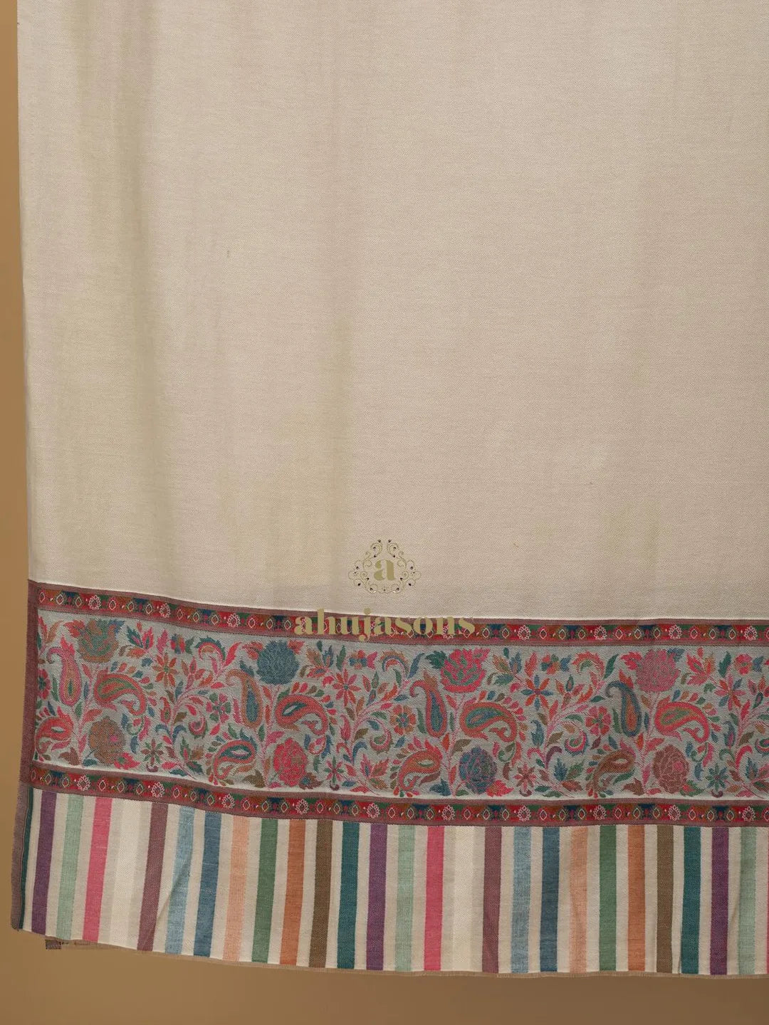 Elegant Shawl Wool Blend with Kaani Pattern in Multi