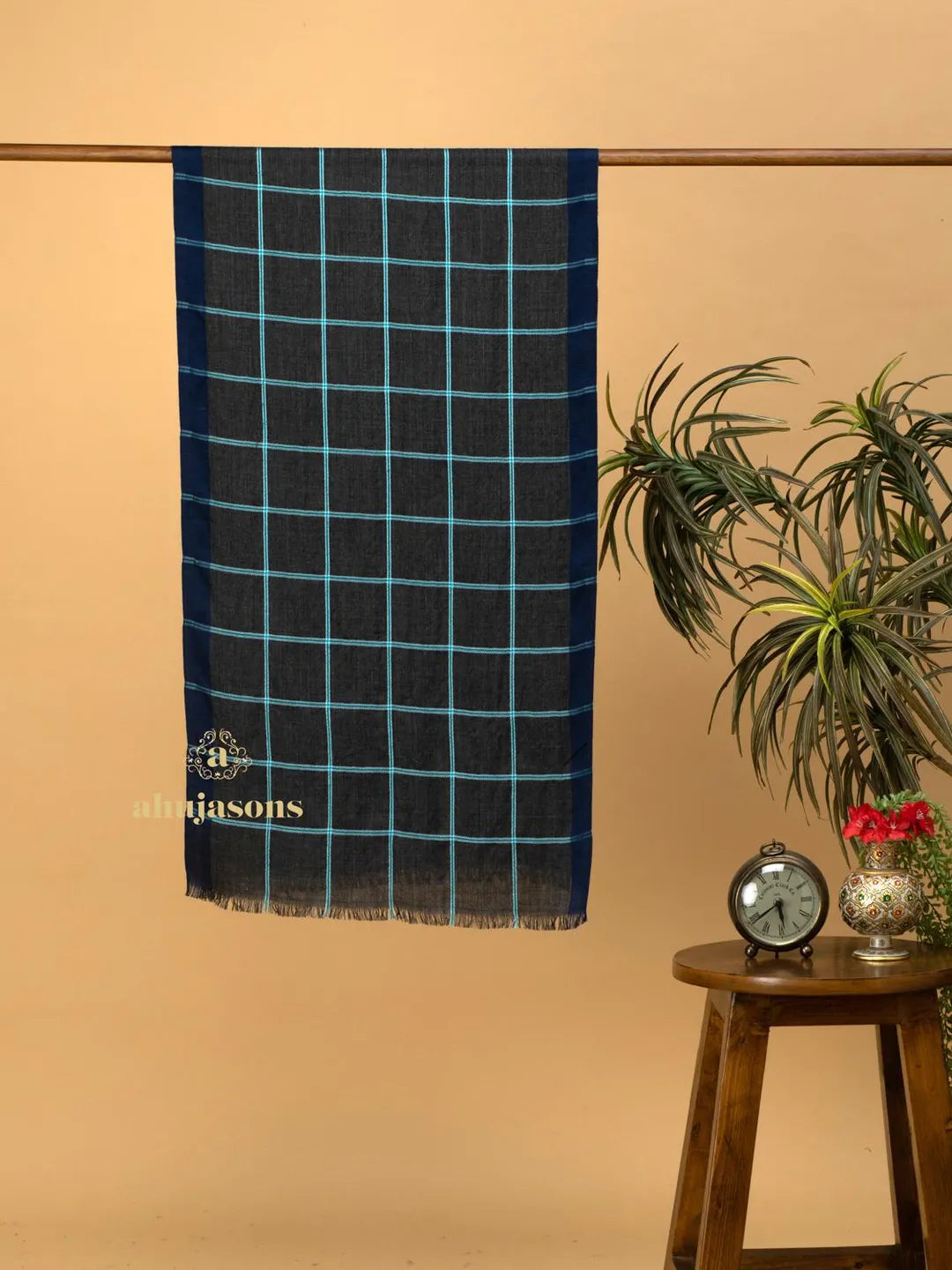 Elegant Stole Wool Blend with Dobby Pattern in Black