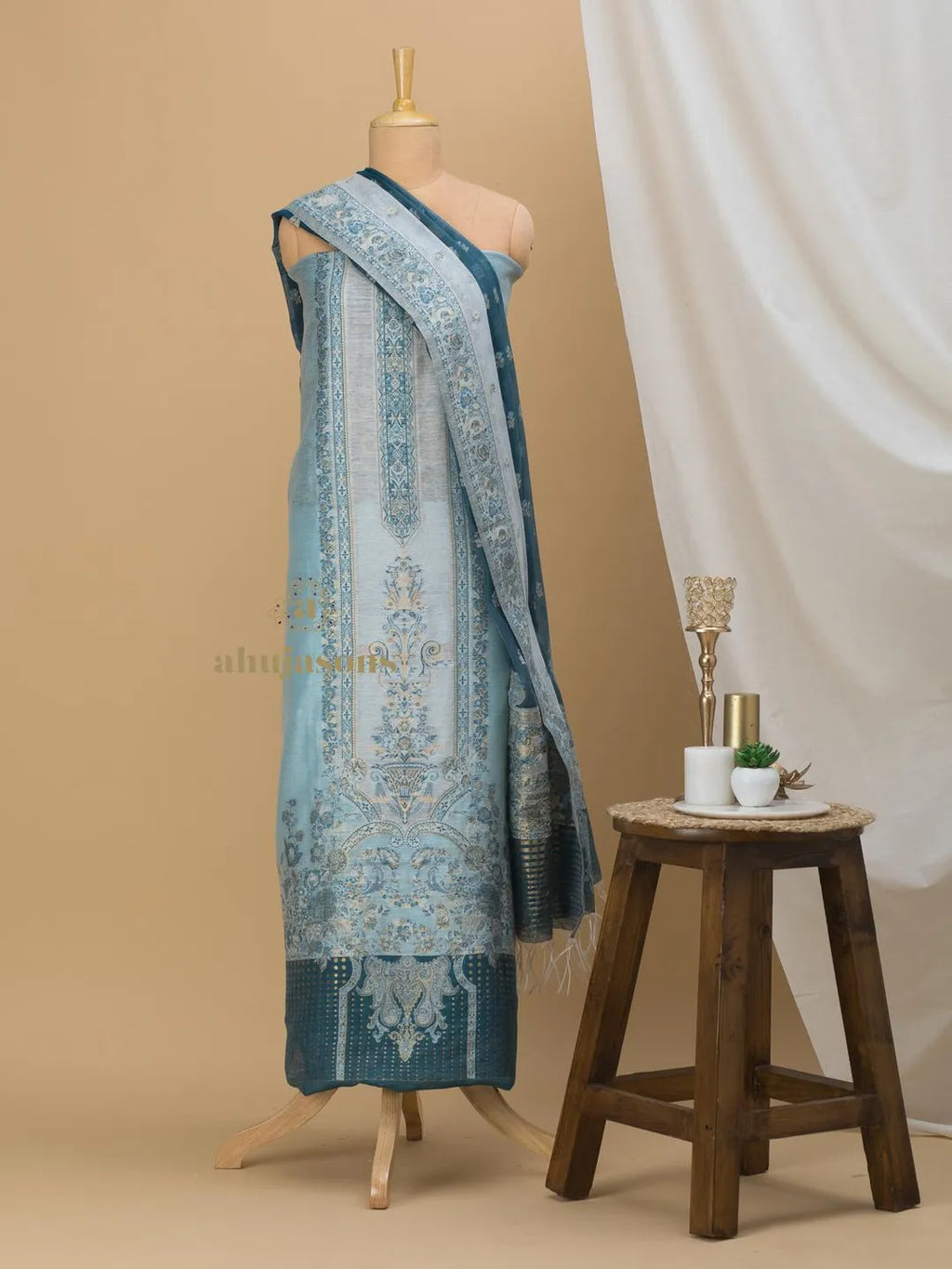 Cotton Silk Suit With Zari Weaving