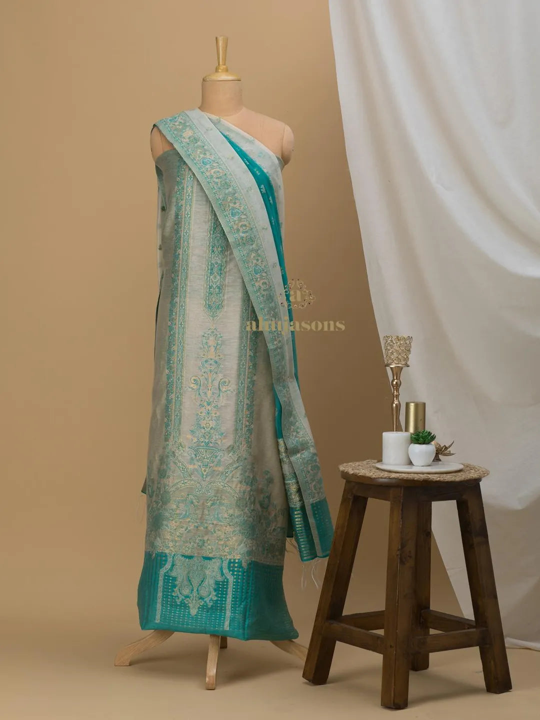 Cotton Silk Suit With Zari Weaving