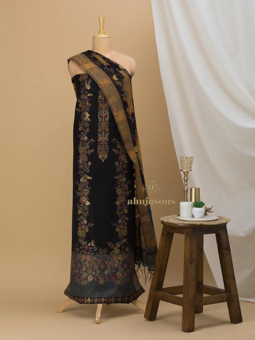 Cotton Silk Suit With Zari Weaving