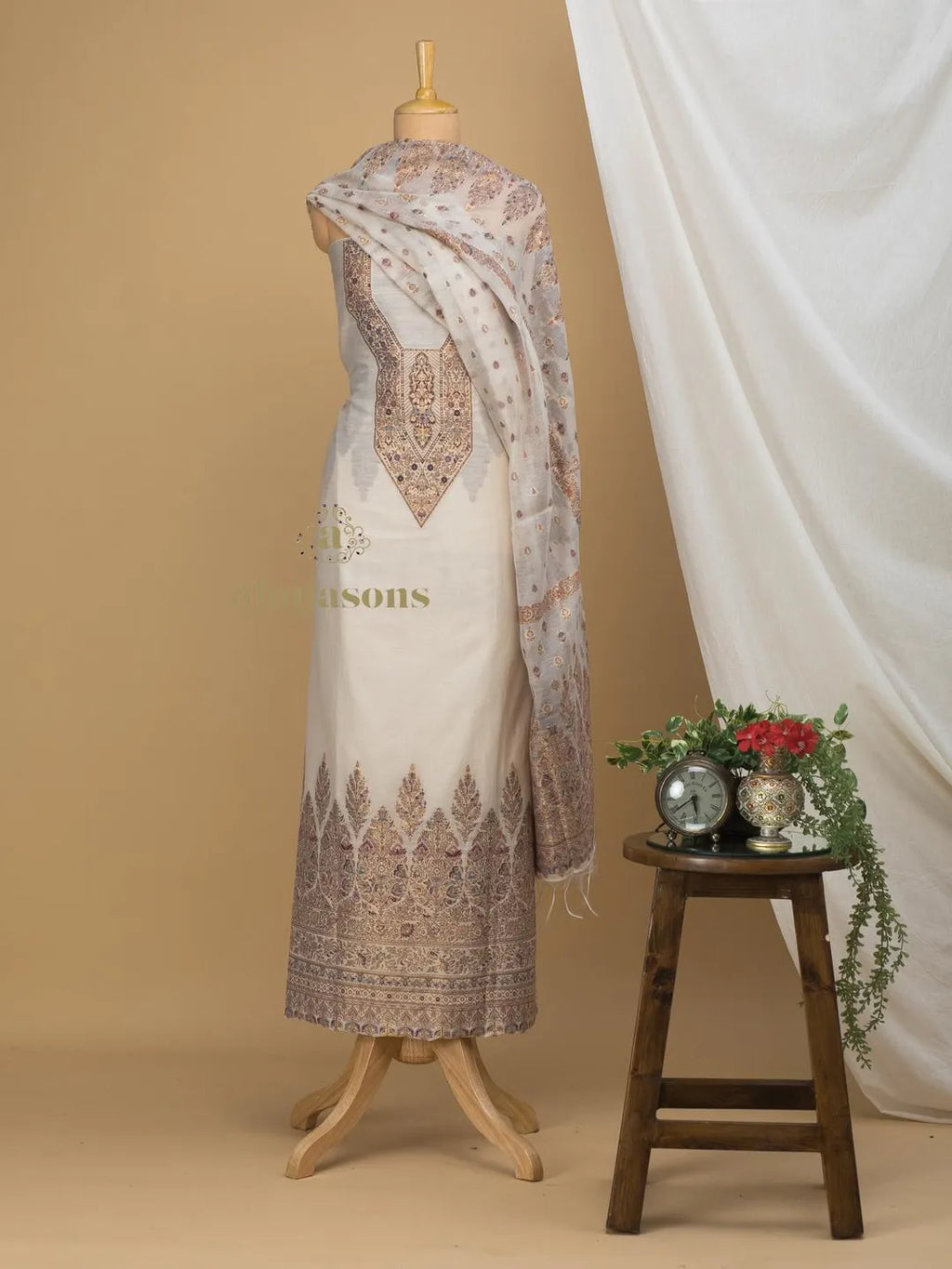 Cotton Silk Suit With Zari Weaving