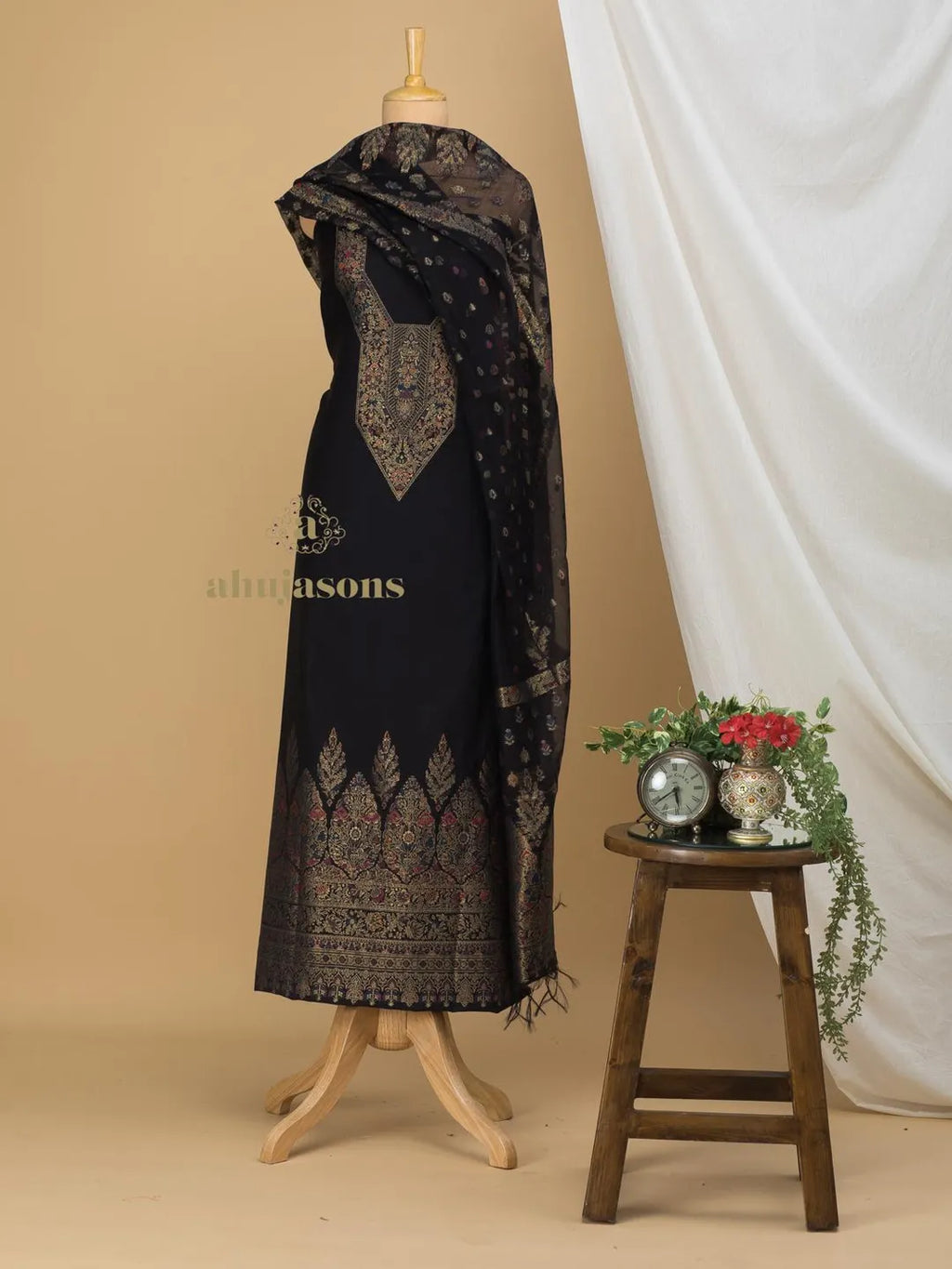 Cotton Silk Suit With Zari Weaving
