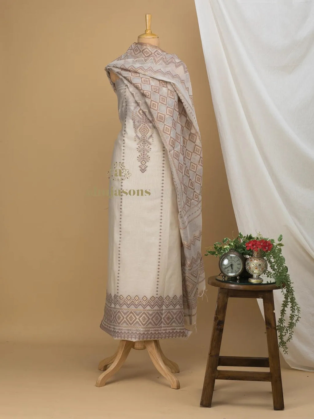 Cotton Silk Suit With Zari Weaving