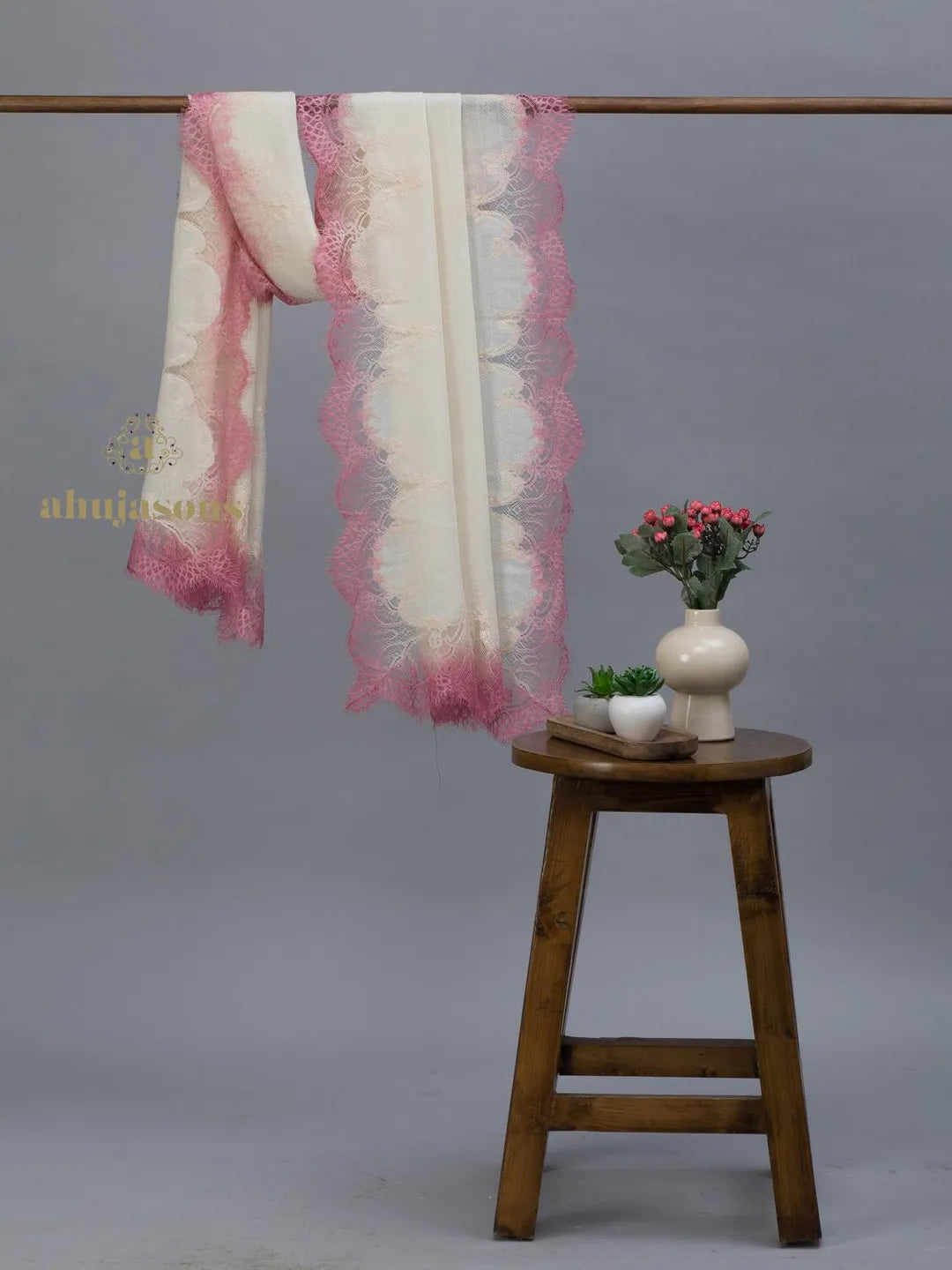 Classic Style Cashmere Stole in Blue