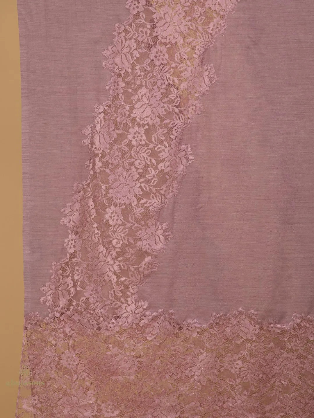 Chic Stole Wool Blend with Dobby Pattern in Pink