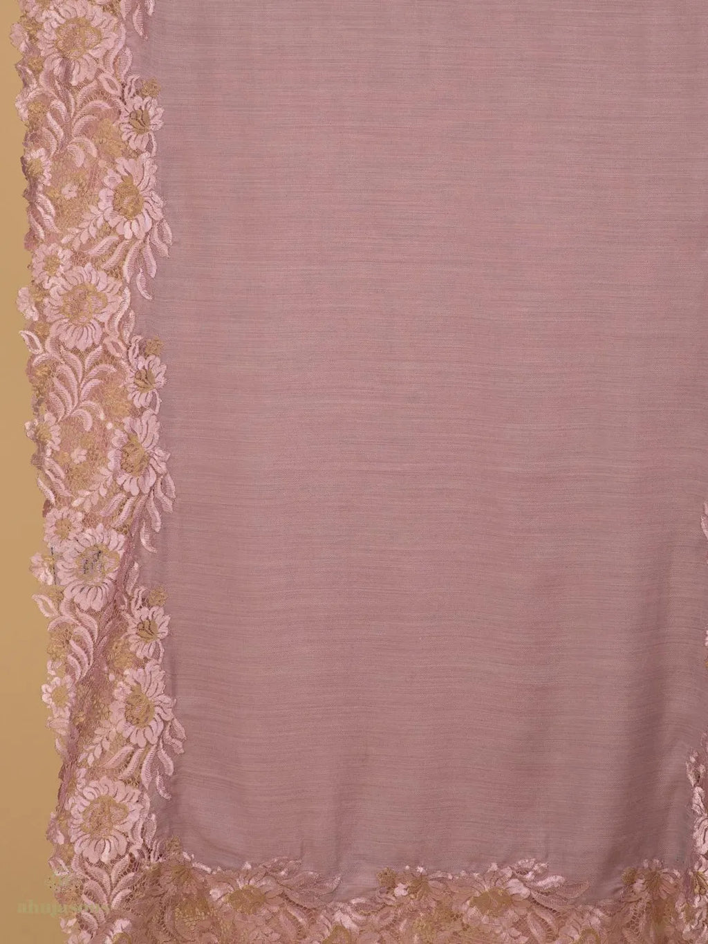 Chic Stole Wool Blend with Dobby Pattern in Pink