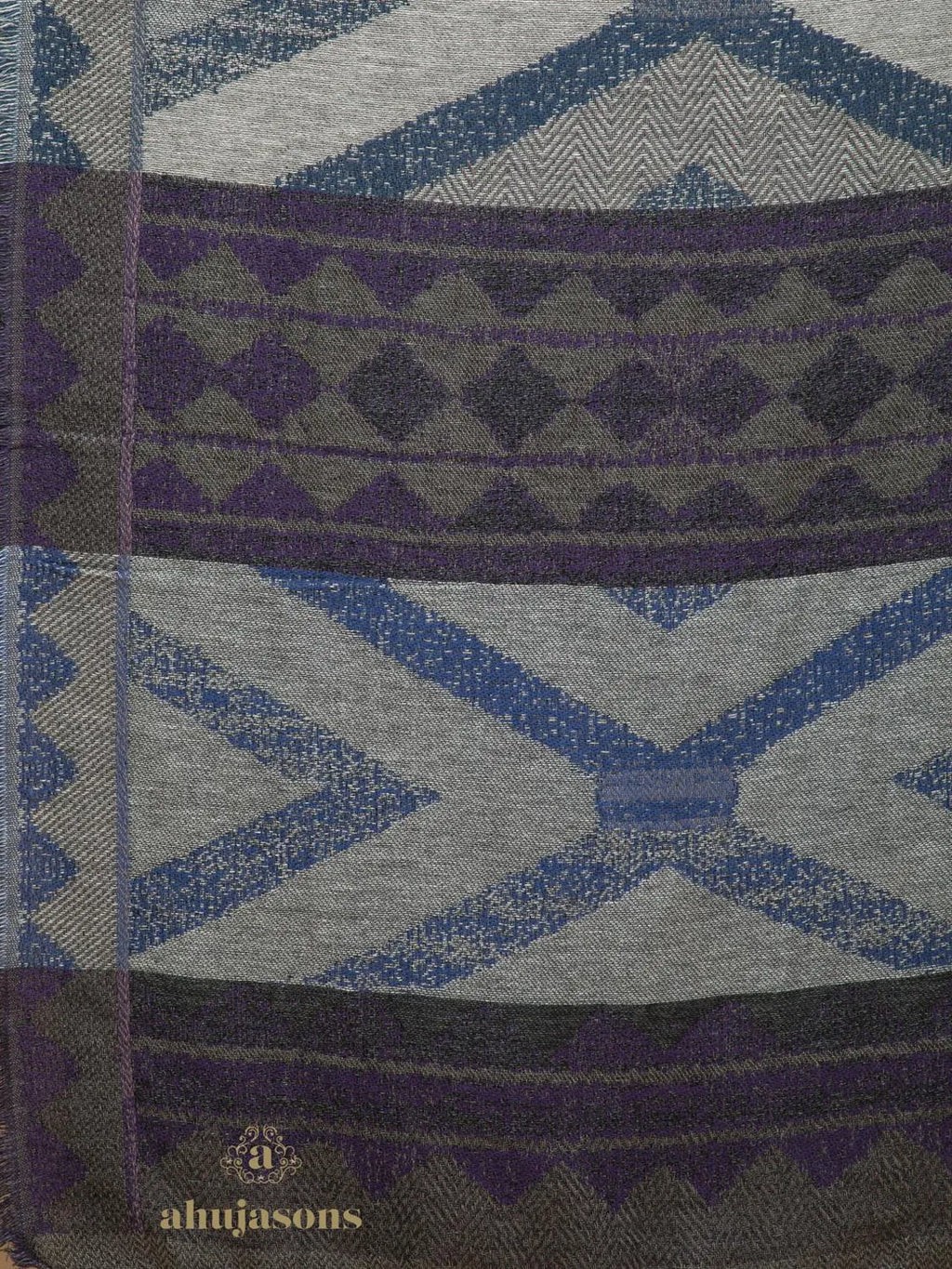 Elegant Stole Wool Blend with Jacquard Pattern in Multi