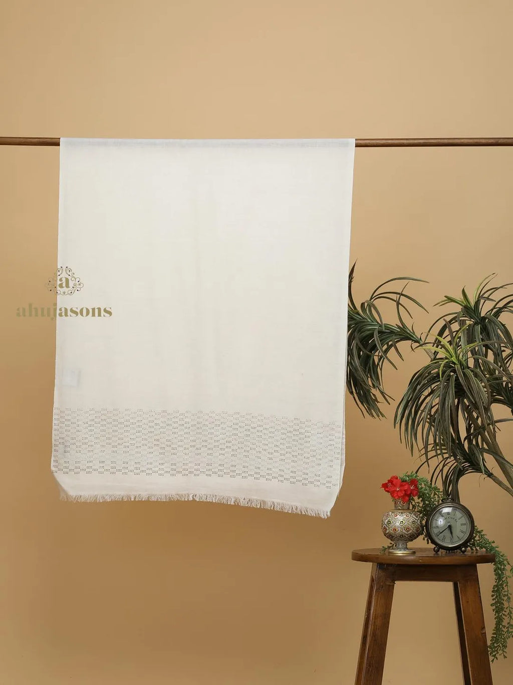 Chic Stole Wool Blend with Dobby Pattern in White