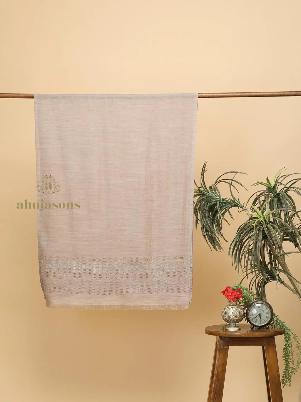 Chic Stole Wool Blend with Dobby Pattern in Beige