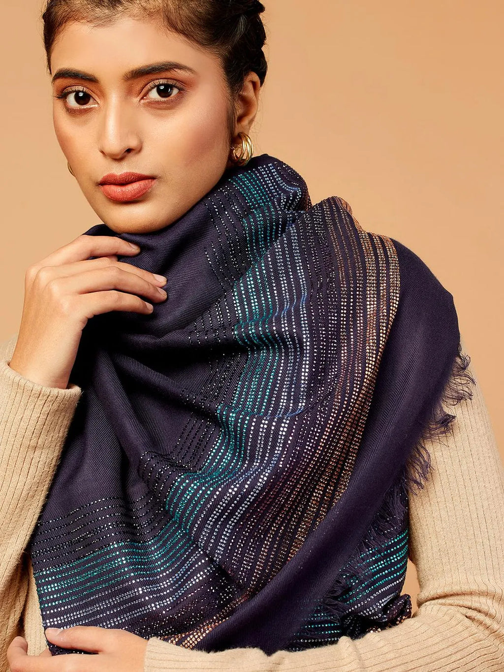 Elegant Stole Wool Blend with Dobby Pattern in Blue