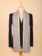 Elegant Stole with Tricolour Pattern in Beige
