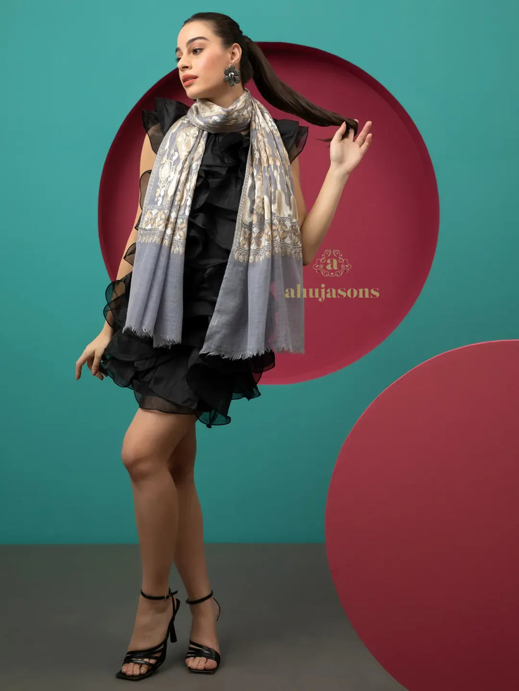 Chic Stole Wool Blend with Kalamkari Embroidery Pattern in Multi