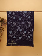 Chic Stole Wool Blend with Embroidery Pattern in Blue