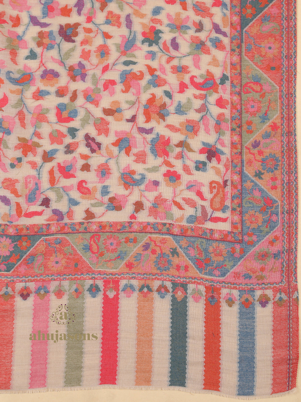 Elegant Shawl Wool Blend with Kaani Pattern in Beige