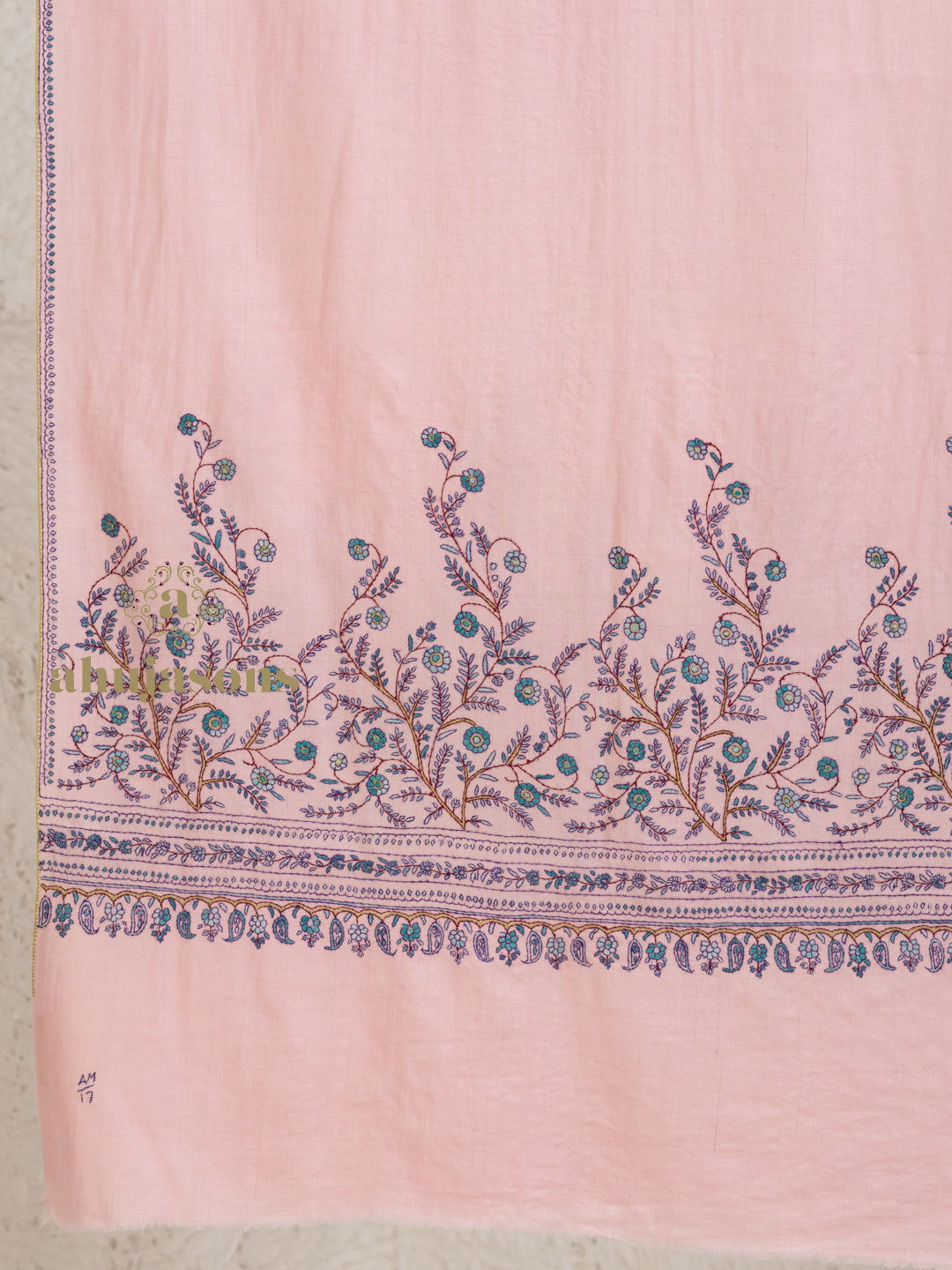 Baby Pink Handloom Pure Pashmina Stole featuring hand-finished Palla Stole detailing