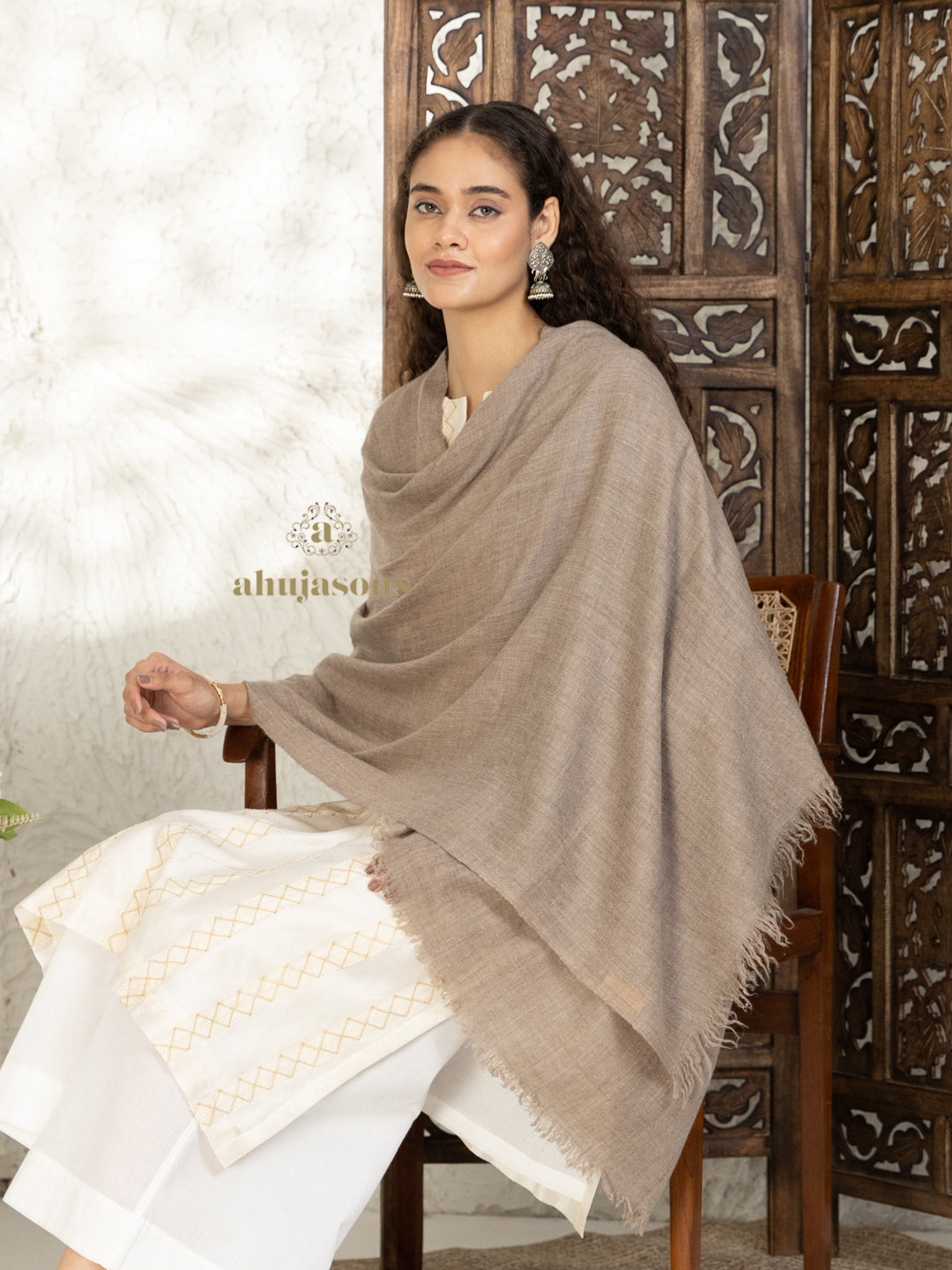 Beige Handloom Pure Pashmina Stole in a Solid
