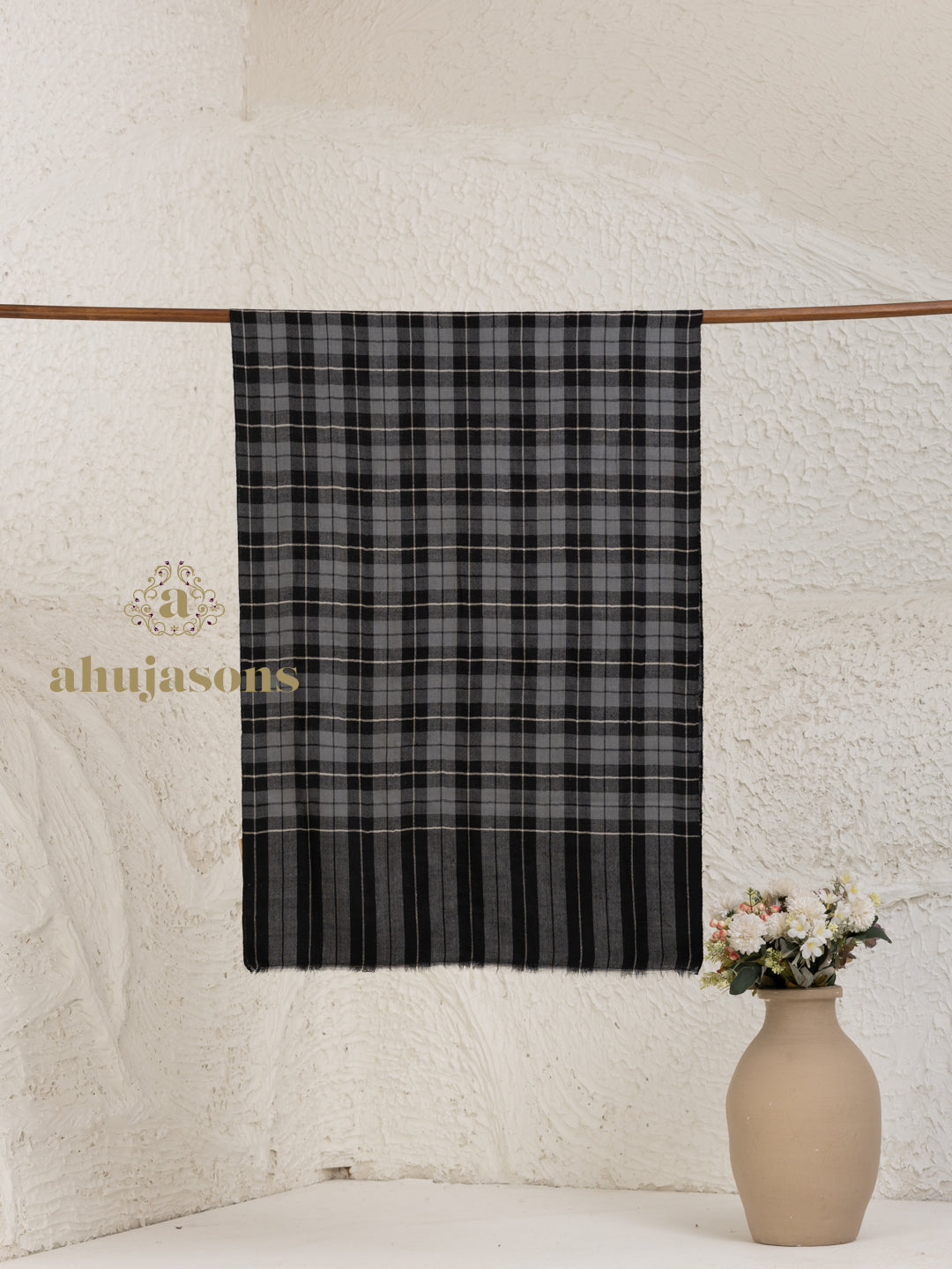 Black Handloom Pure Pashmina Stole — Elegant &White Check Pattern Stole