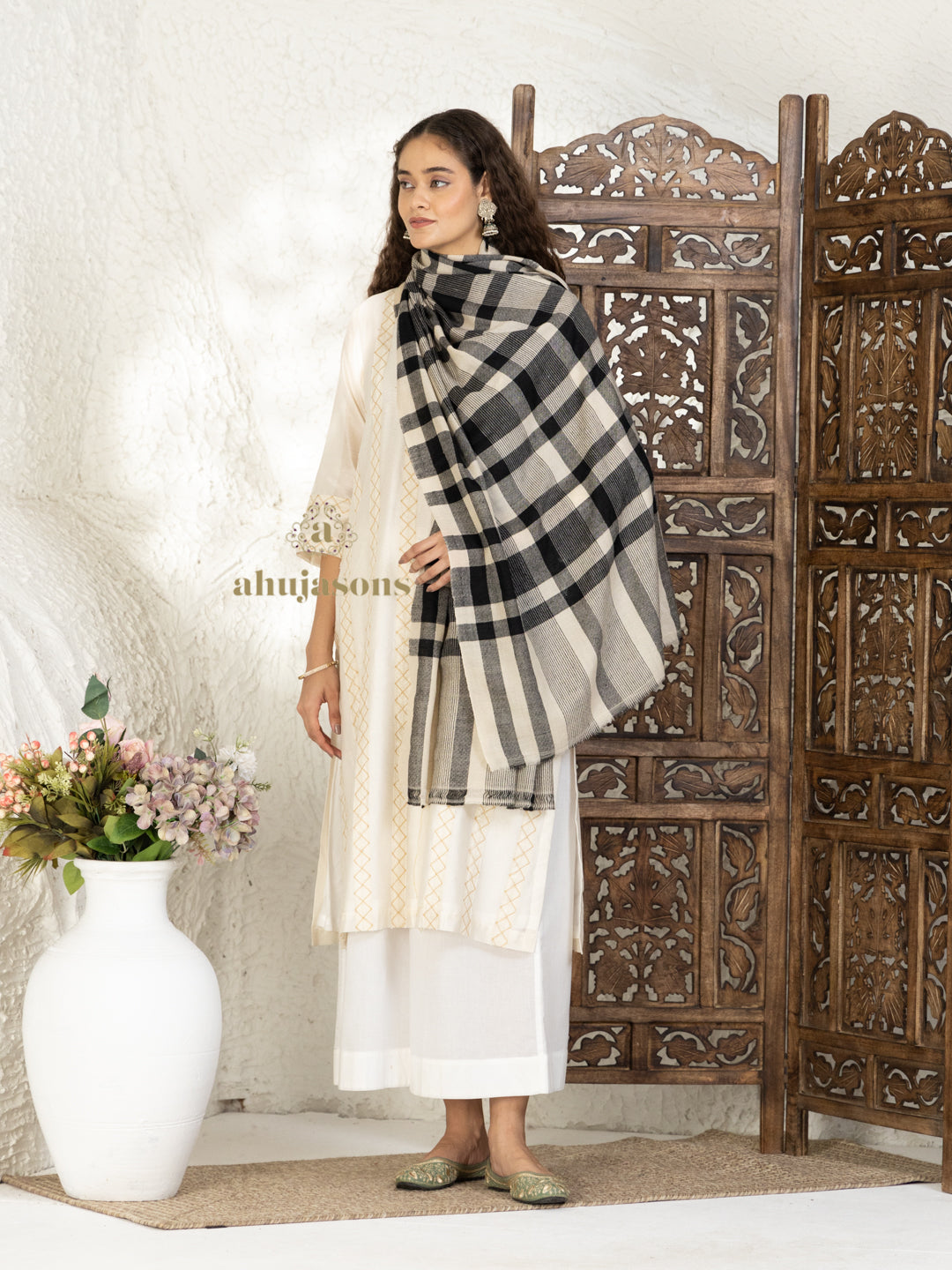 Beige Handloom Pure Pashmina Stole — Artisanal And White Check Pattern Stole