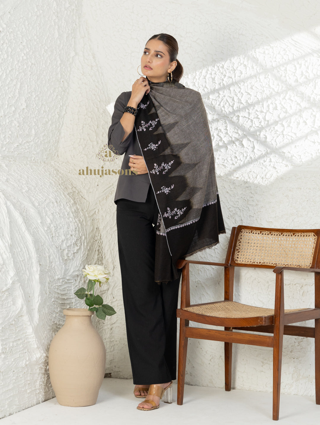 Black Handloom Pure Pashmina Stole rendered in intricate Fancy Ekat Stole