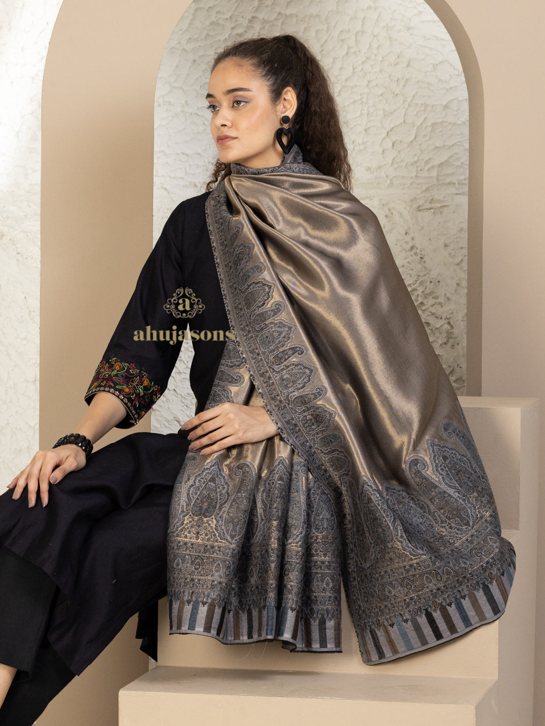Brown Woollen Shawl in a intricate Kaani Weave With Zari