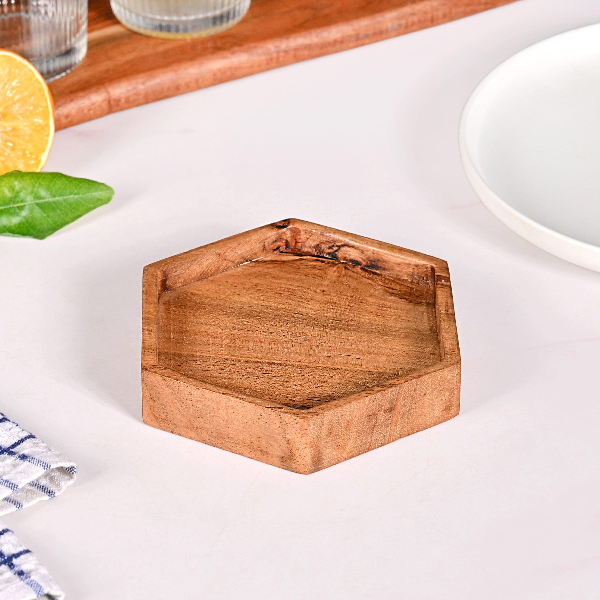 Acacia Honeycomb Wooden Platter Set of 8 For Party 38x38cm