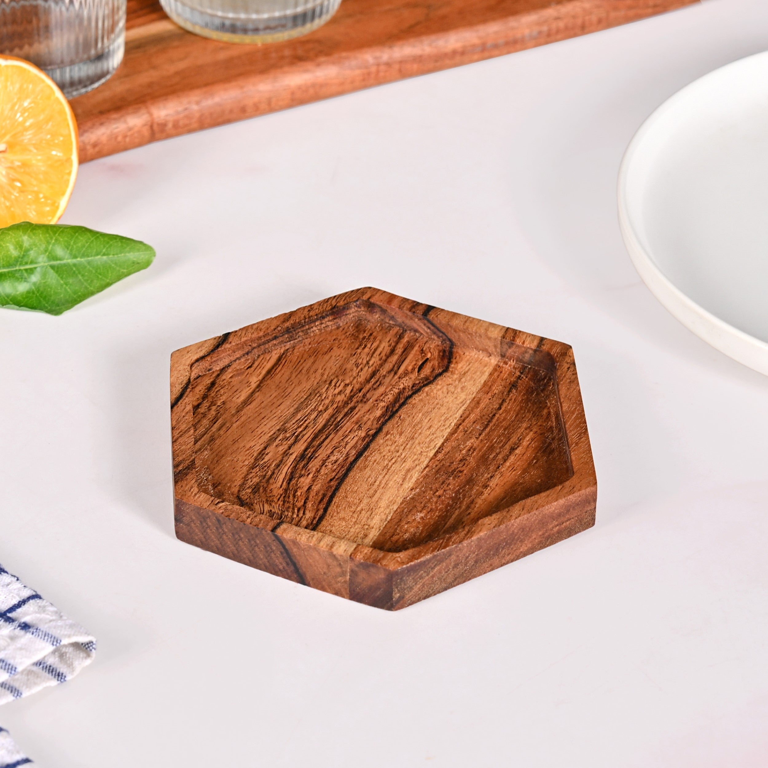 Acacia Honeycomb Wooden Platter Set of 8 For Party 38x38cm