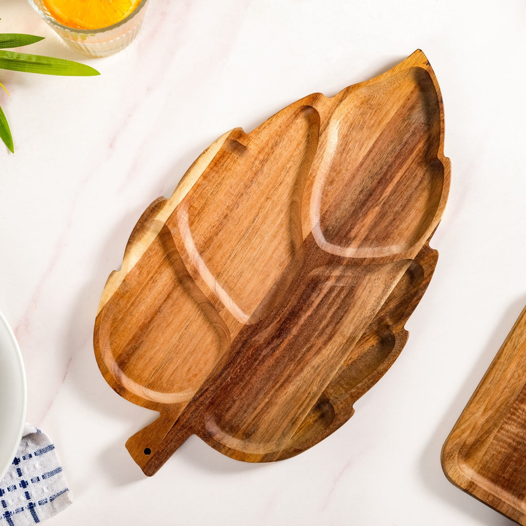Sectioned Leaf Snack Platter Acacia Wood 12 Inch