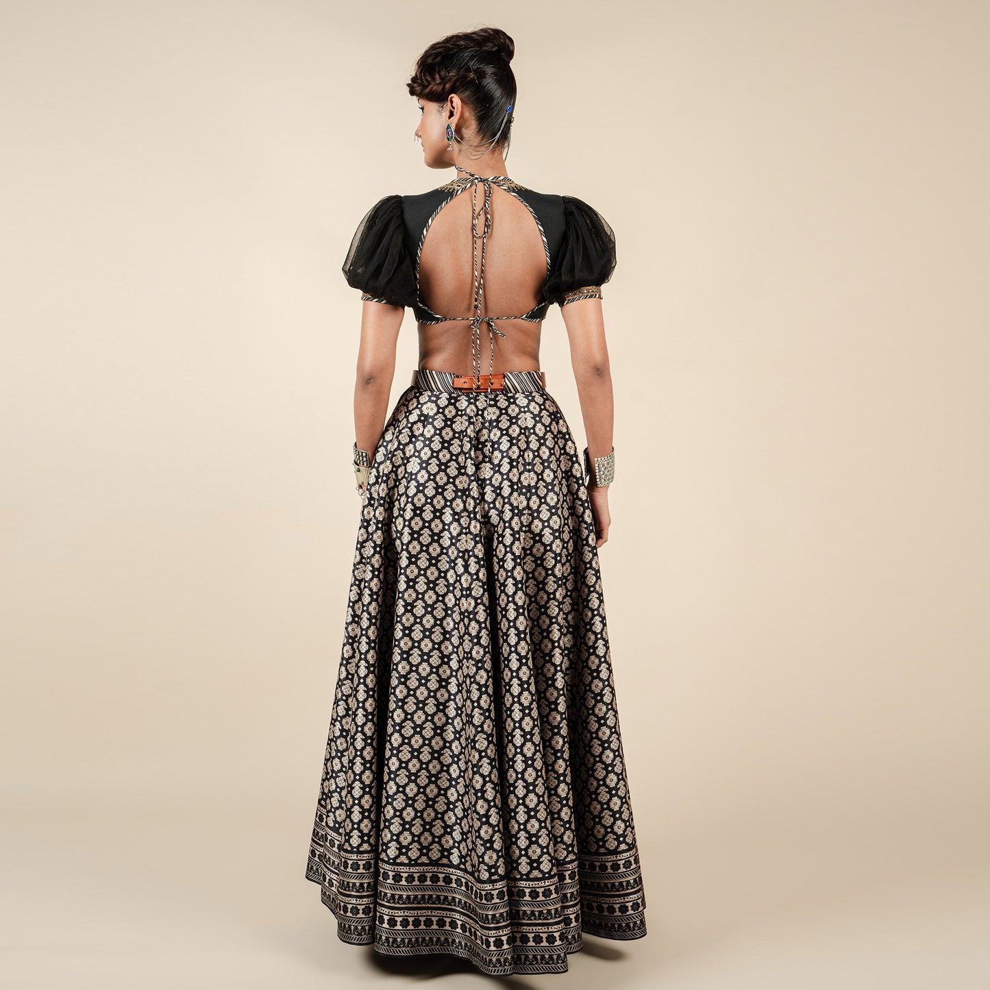 Almond Ivory - Black Skirt Set | CHAR