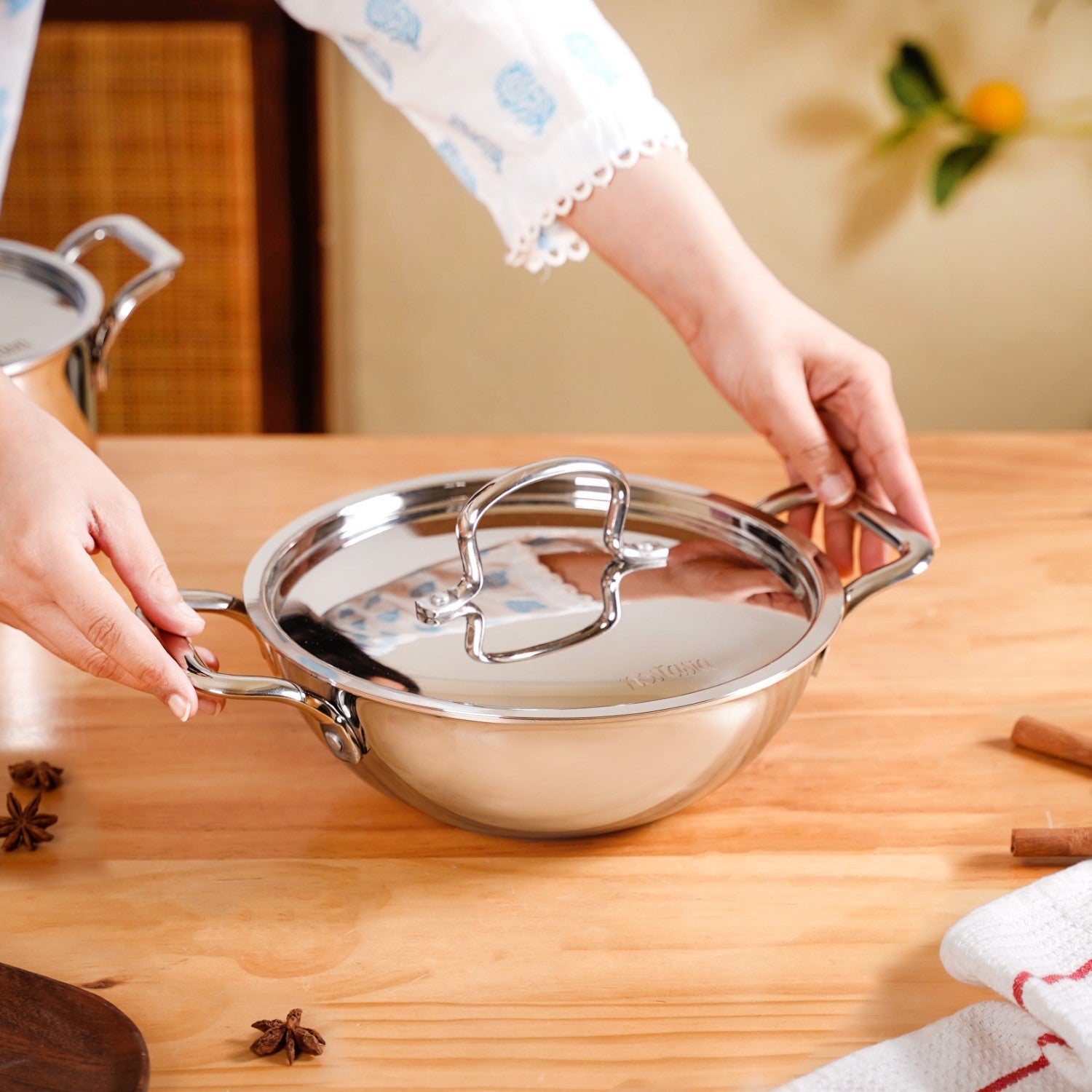 Kadai With Lid Tri Ply Stainless Steel 2250ml