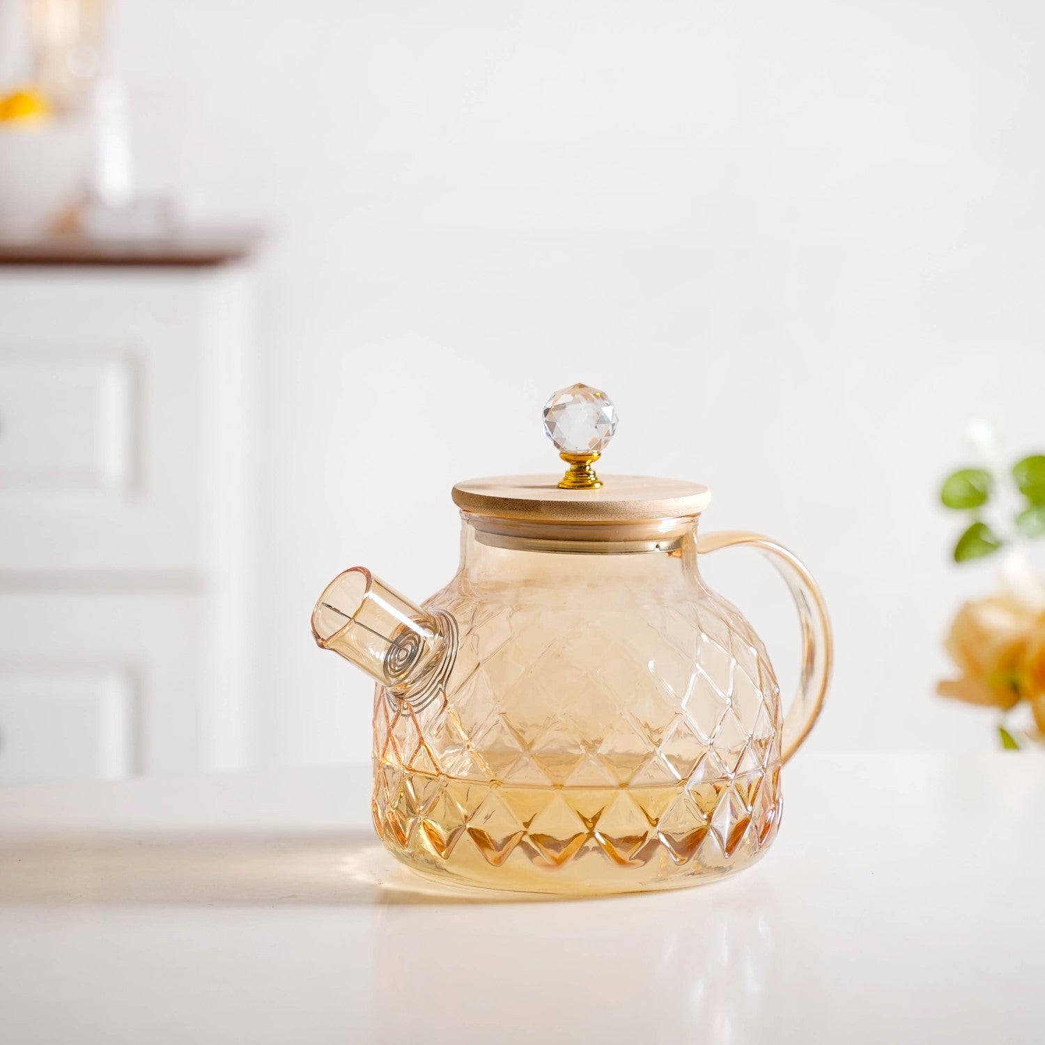 Amber Diamond Glass Jug with Bamboo Lid 1300ml