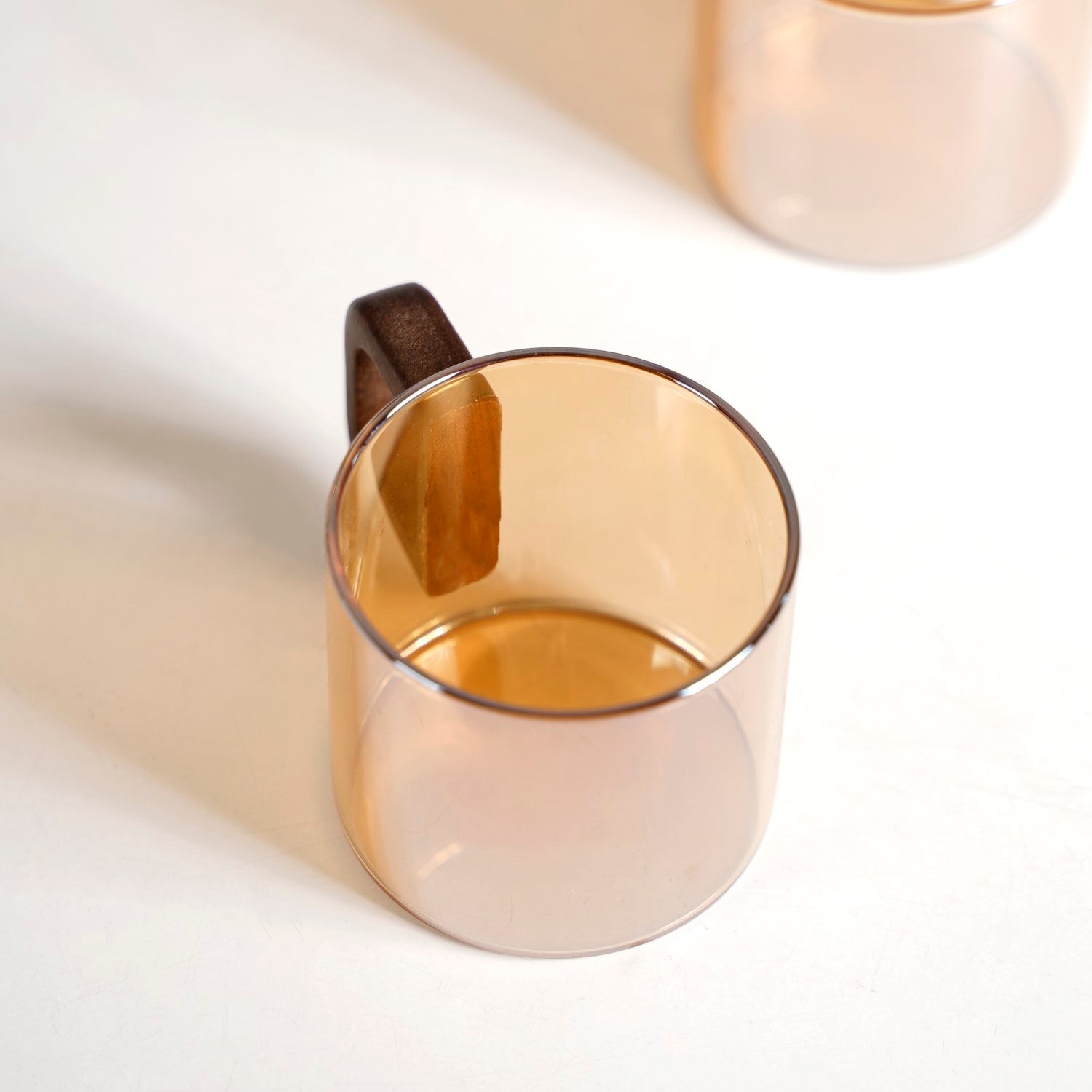 Amber Tinted Tea Cups With Wooden Handle Set Of 4 200ml