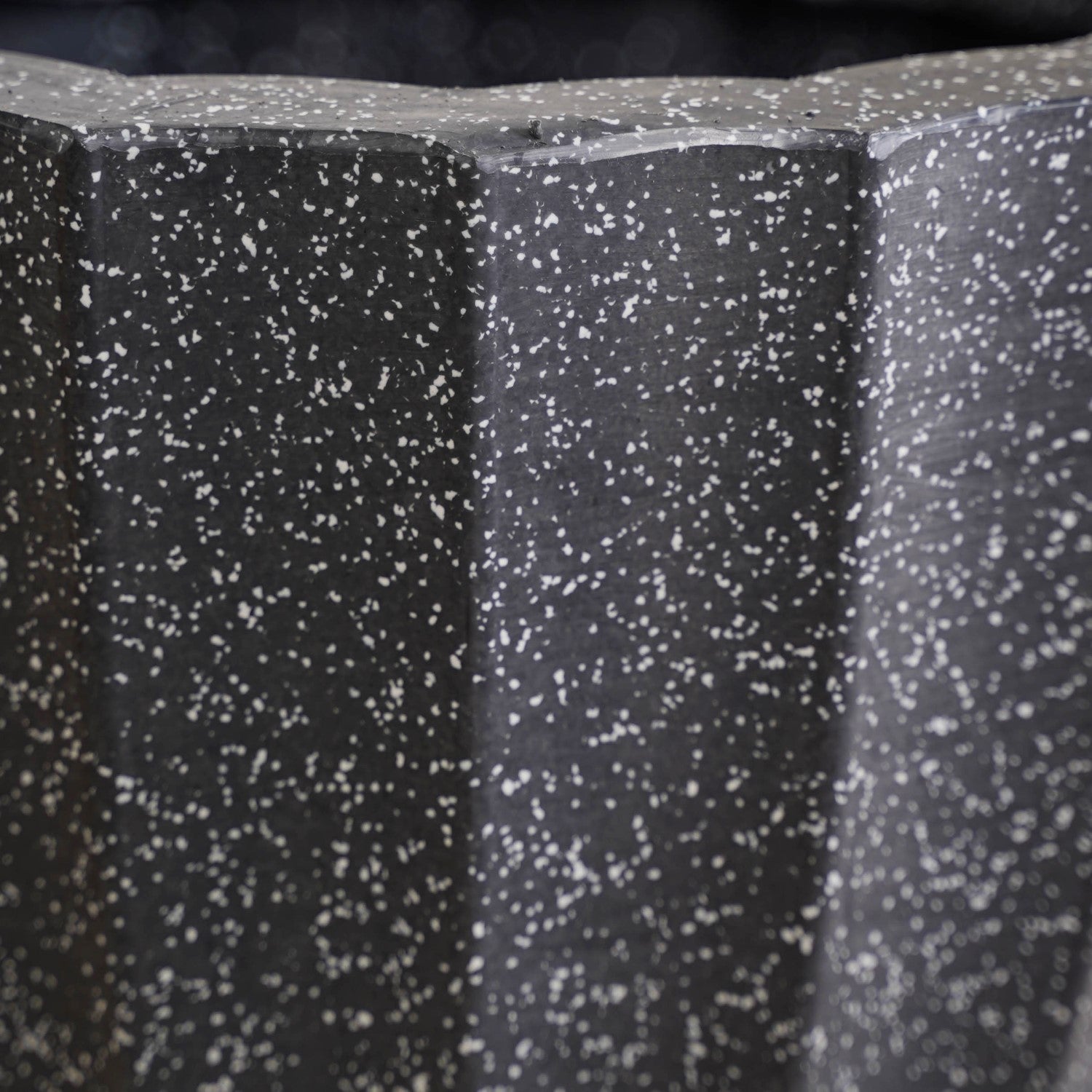 Planterra Ribbed Black Planting Pot 12x12 Inch