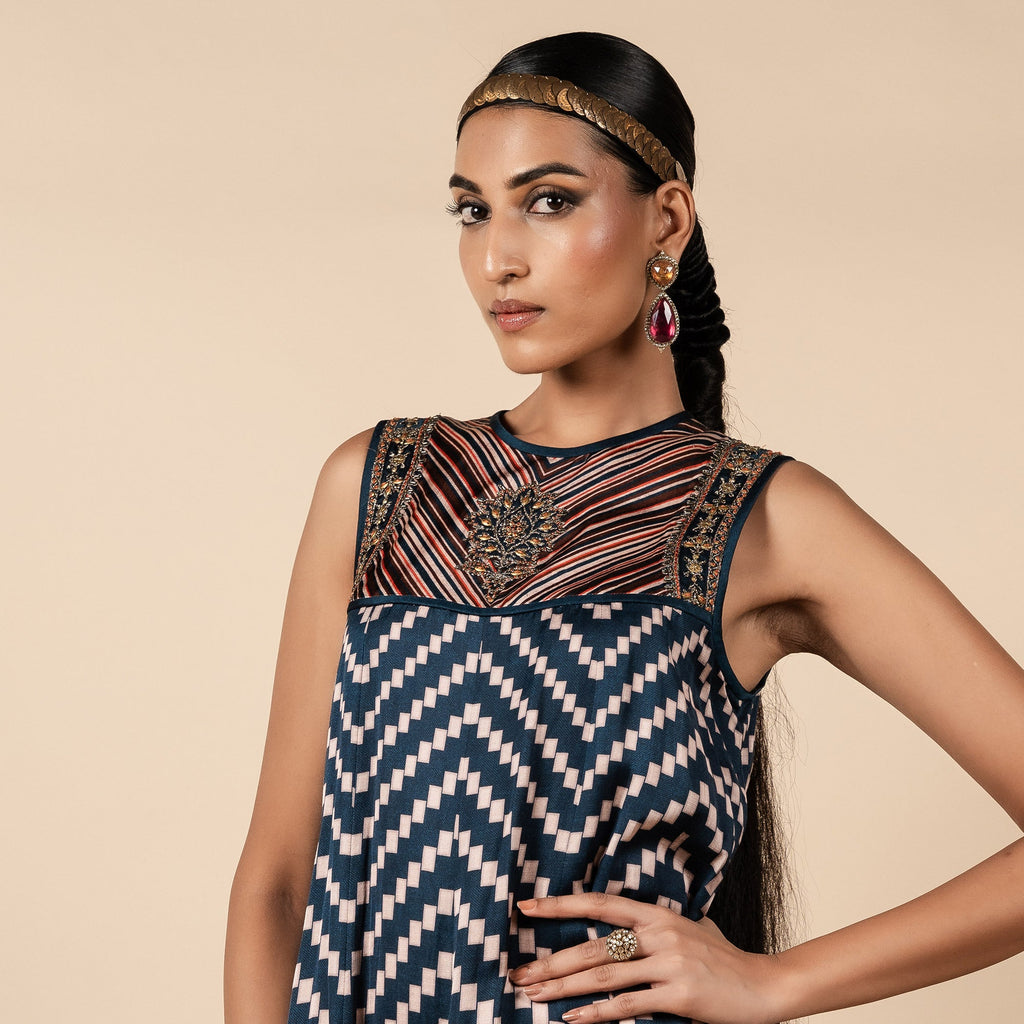 Antique Gold Embroidered Hairband