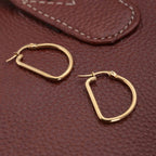 D-shaped Hoops