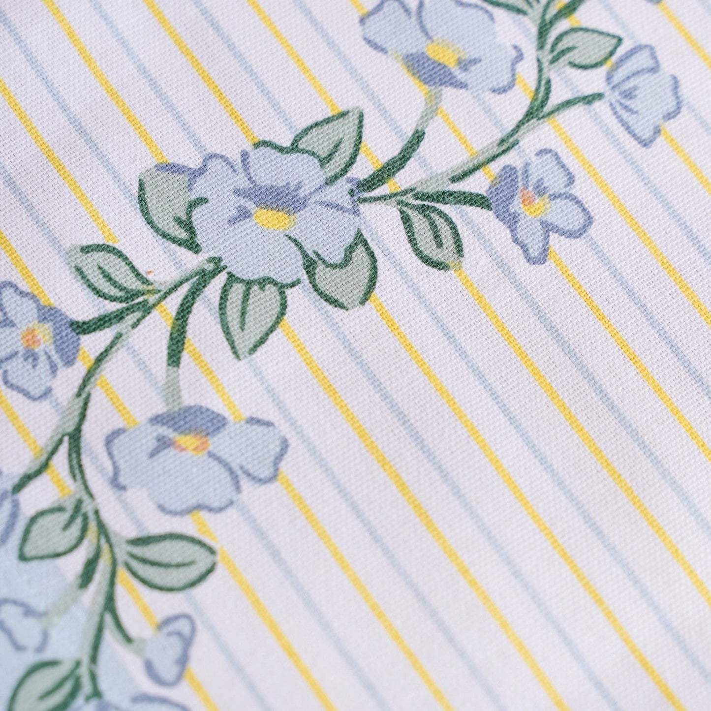Azzurro Soft Cotton Table Runner