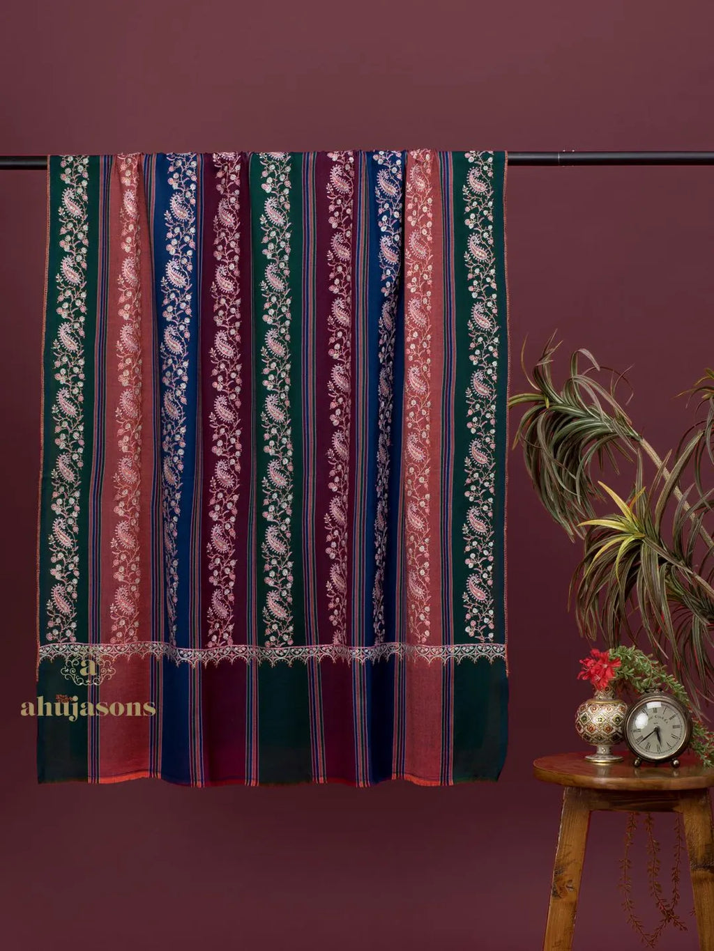 Elegant Cashmina Shawl with Jaal Pattern in Multi