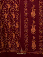 Elegant Cashmina Shawl with Jaal Pattern in Maroon