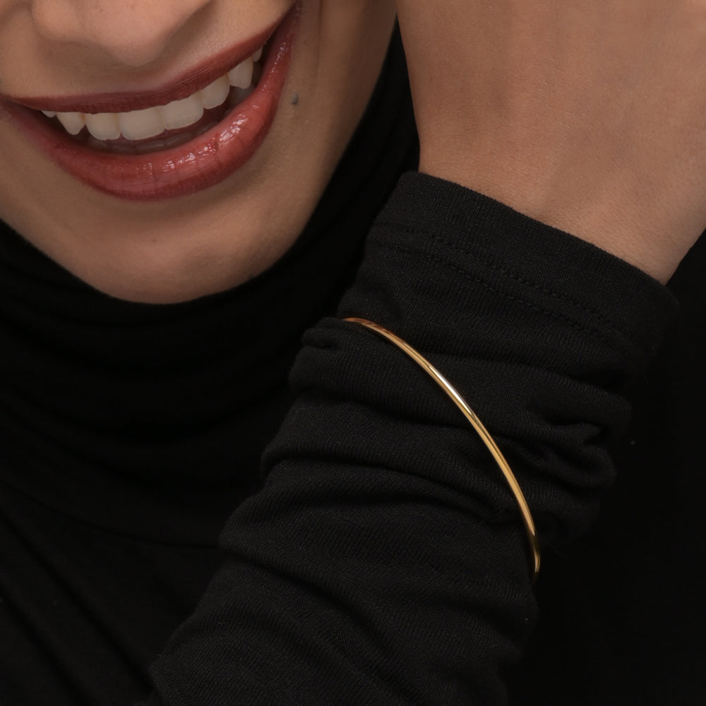 Butterfly Long Chain Necklace & Round Wire Bangle Bracelet Combo Set