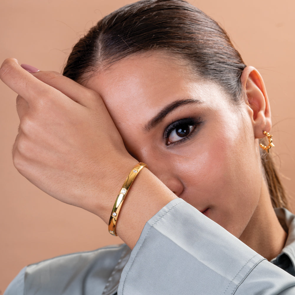 Dazzling Stone Bangle Bracelet