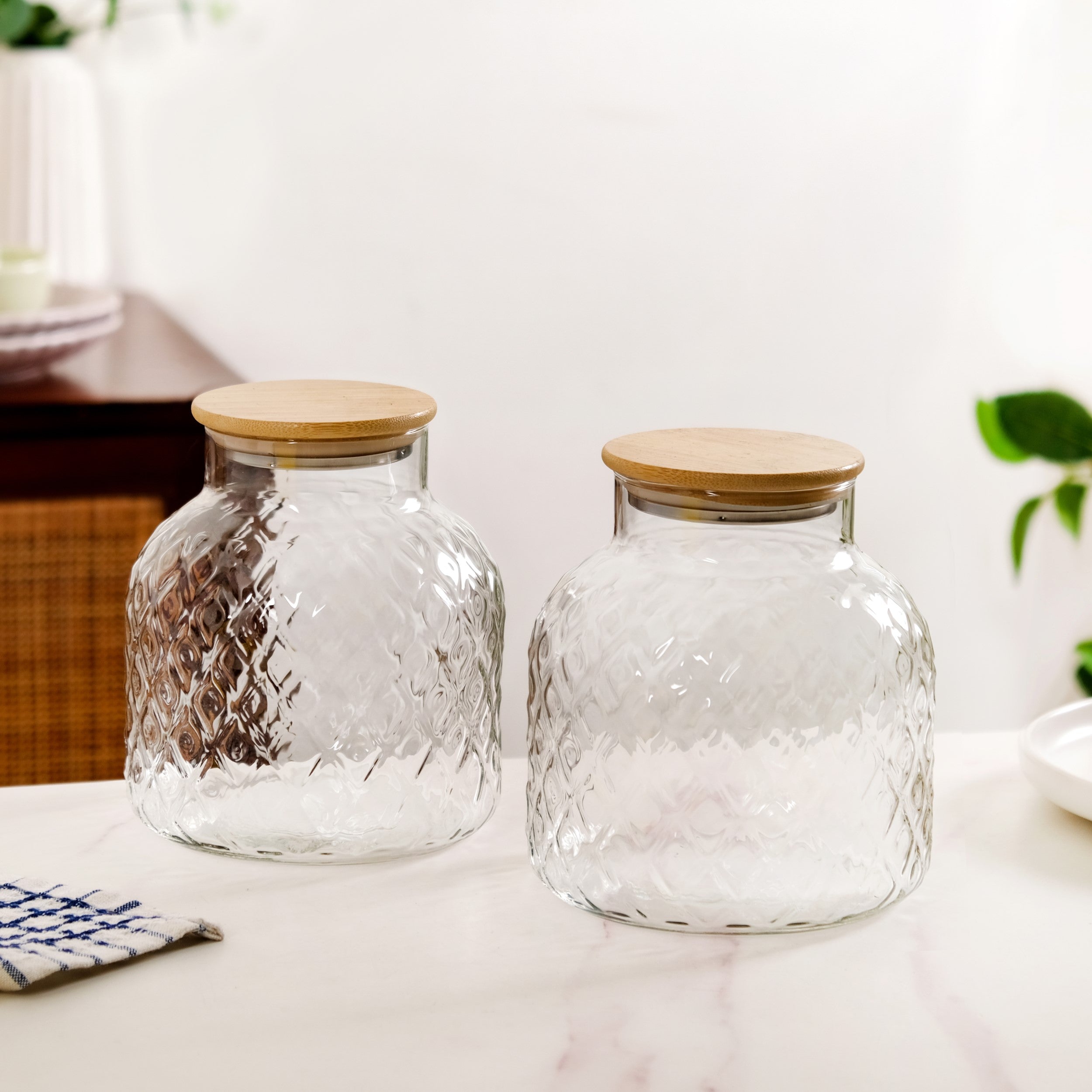 Diamond Glass Storage Jars with Bamboo Lid Set of 2 1400ml