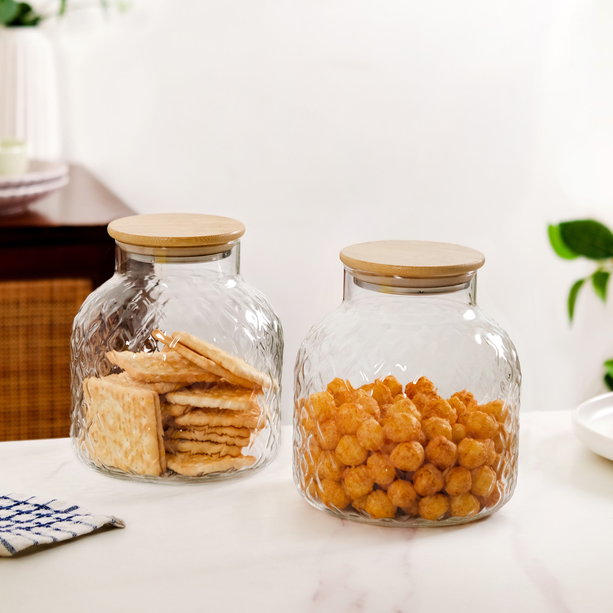 Diamond Glass Storage Jars with Bamboo Lid Set of 2 1400ml