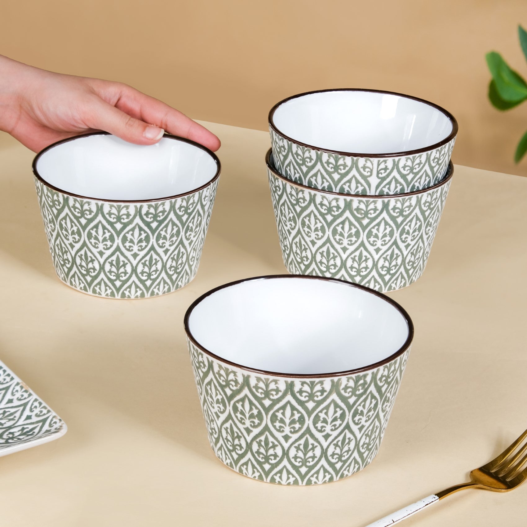 Baroque Sage Green 16 Piece Dinner Set For 4