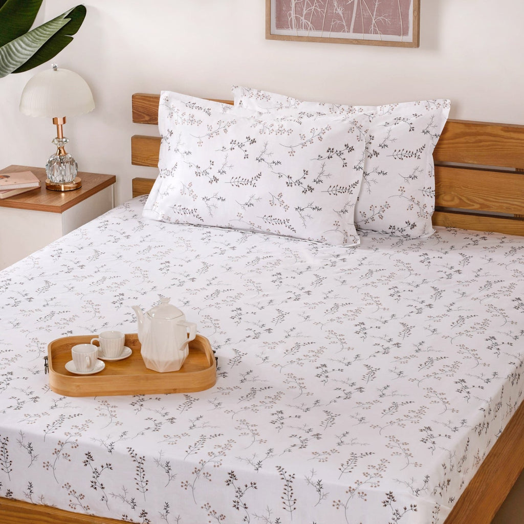 Pure Cotton Floral Bedsheet And 2 Pillowcase Set 180TC King Size 275x275 cm