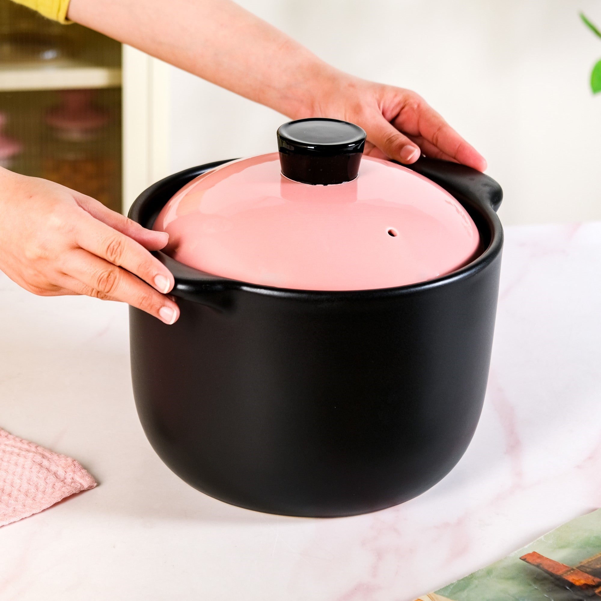 Flamora Big Ceramic Pot With Lid Pink Black 6000ml