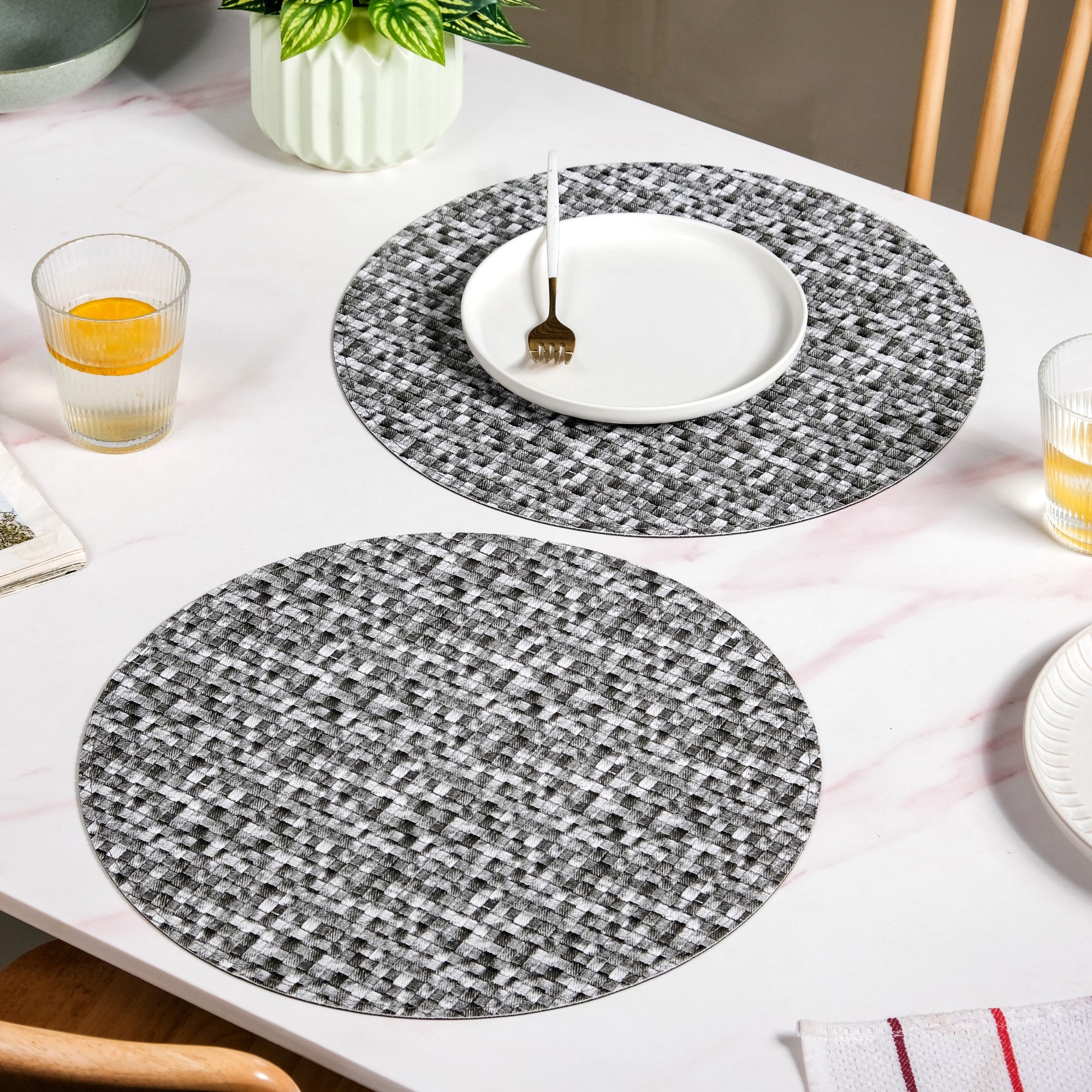 Black And White Intrecciato Weave Round Table Mat Set Of 6