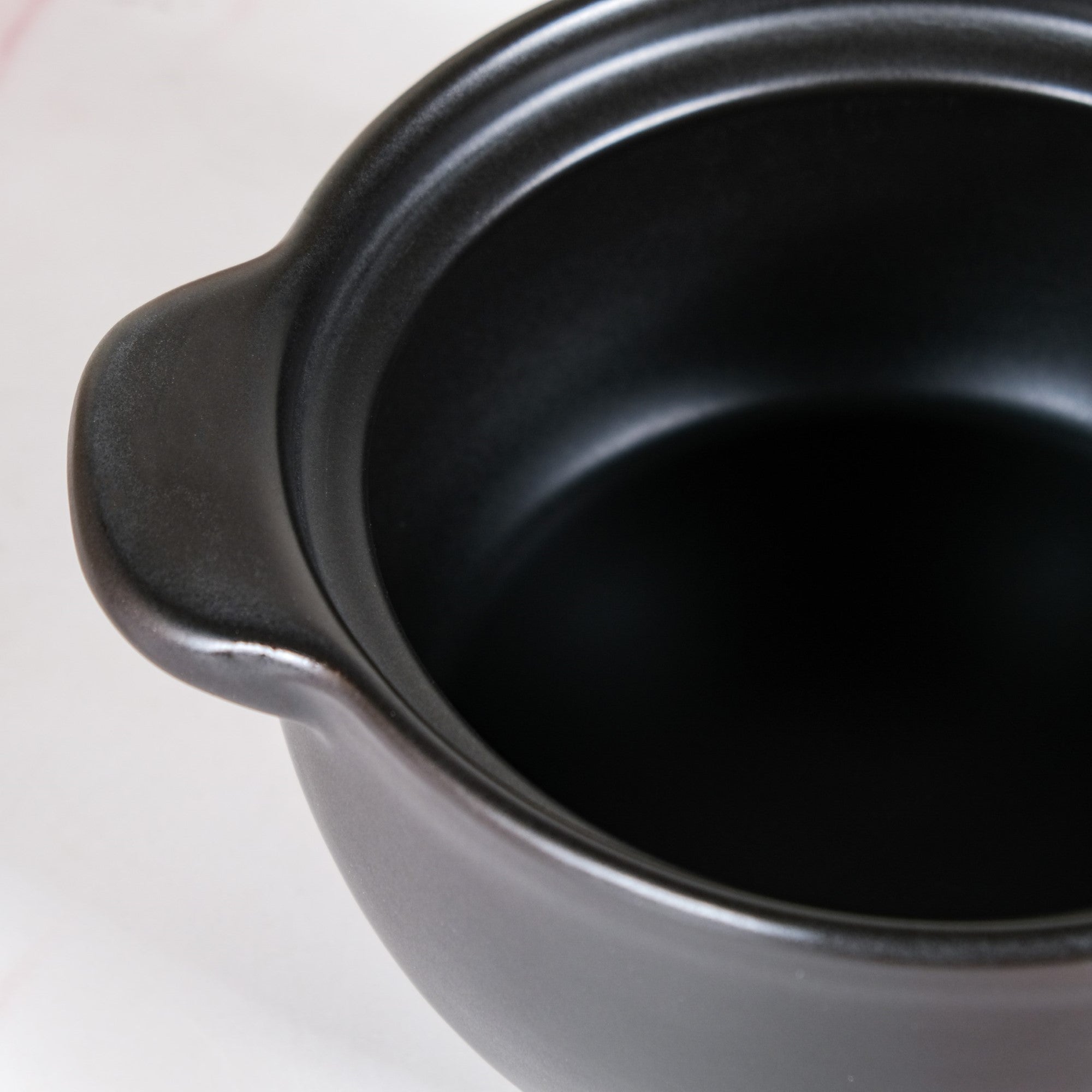 Maison Black Ceramic Clay Pot For Cooking 2200ml
